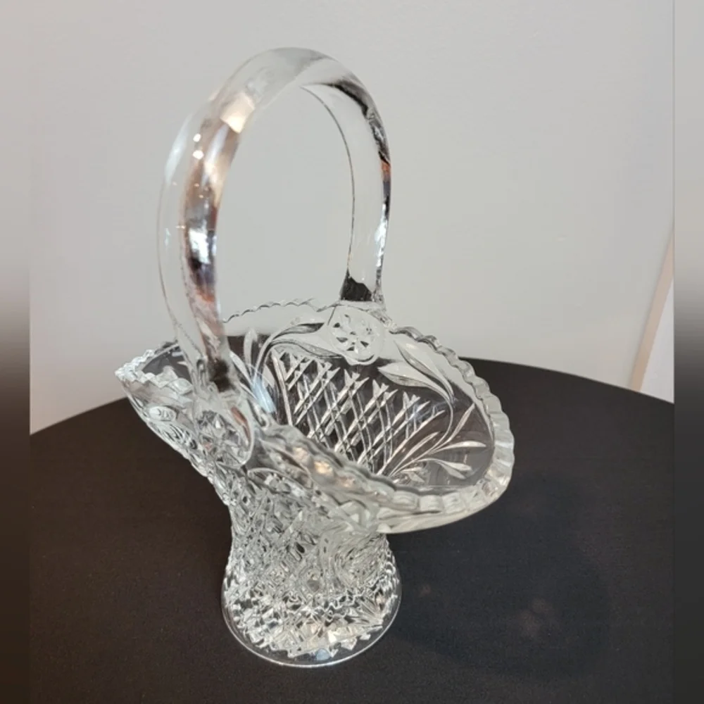 Princess House Diamond Cut Lead‎ Crystal Basket with Handle